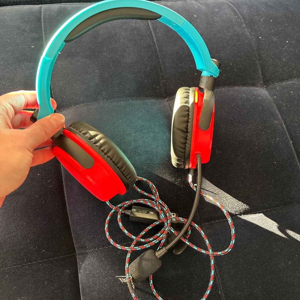 Kids headset for gaming